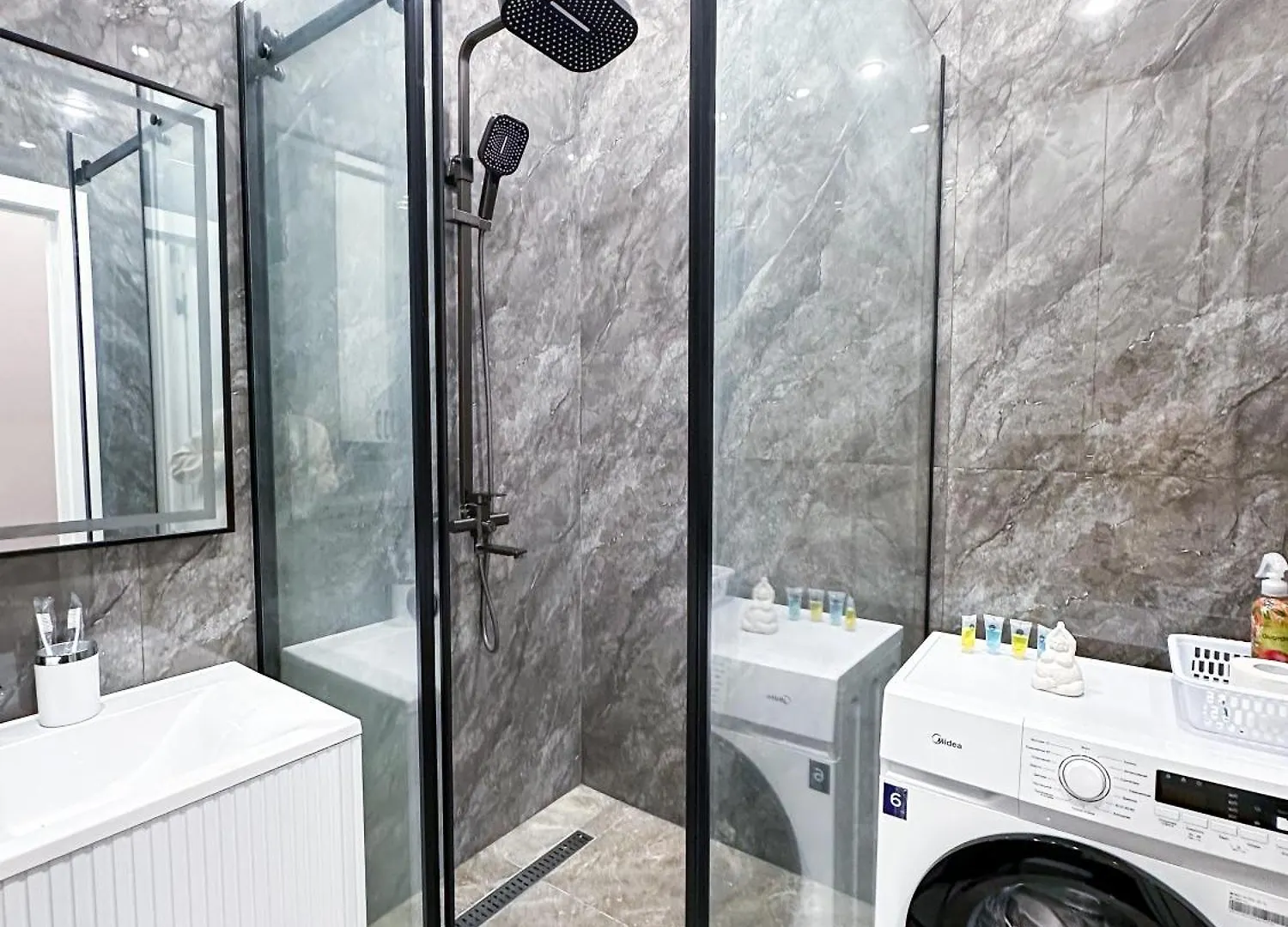 Apartamento Стильная Студия С Изолированной Спальней Almatý